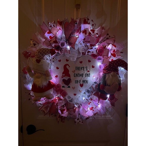 XL Handmade Valentine’s Gnome-one Like You Ribbon Prelit Wreath 26 ins LED XLW7 - Picture 12 of 12